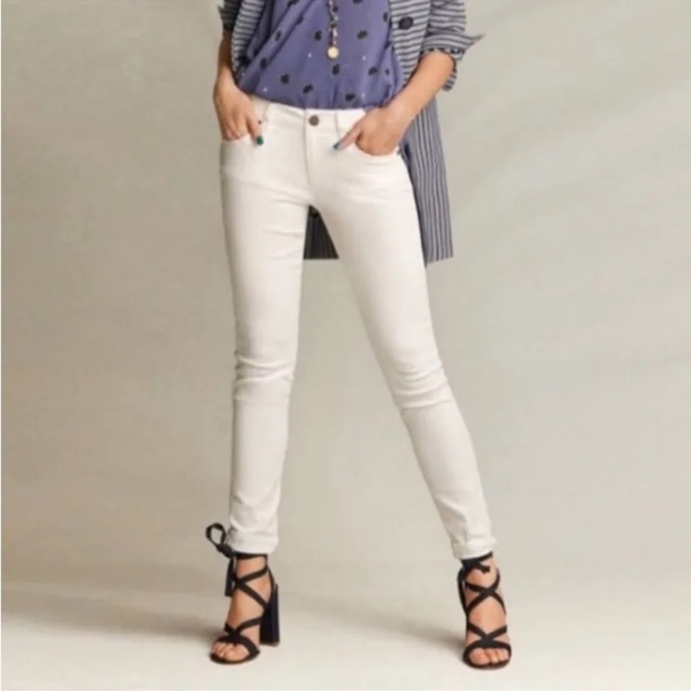 CAbi #5088 Slimmie White Skinny Denim Jeans Size 6